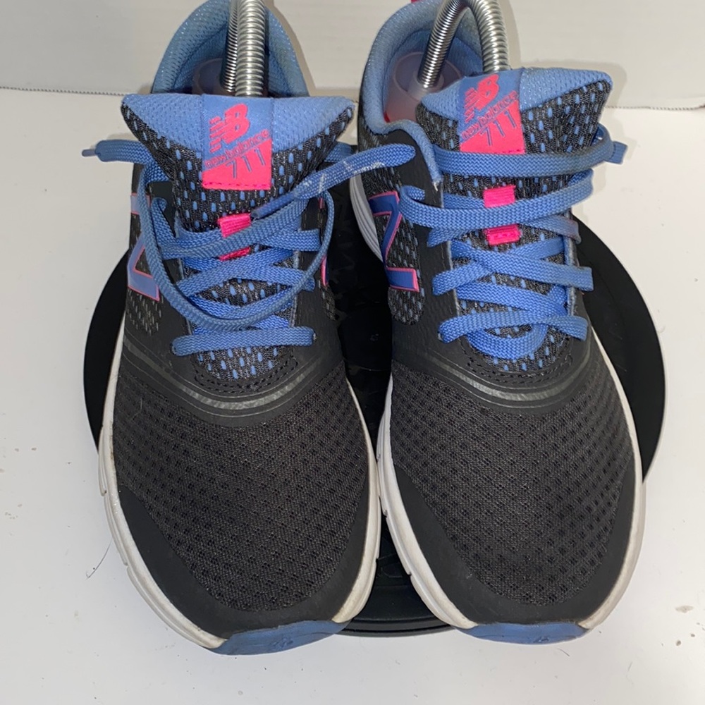 Women Cush New Balance running shoes dark gray light blue and pink size 8.5